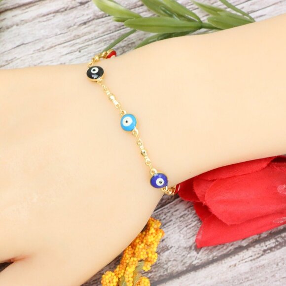"Trendy Bracelet for Girls & Women – Cute, Adjustable & Gift-Ready | MLCRC1626 - Picture 5 of 10